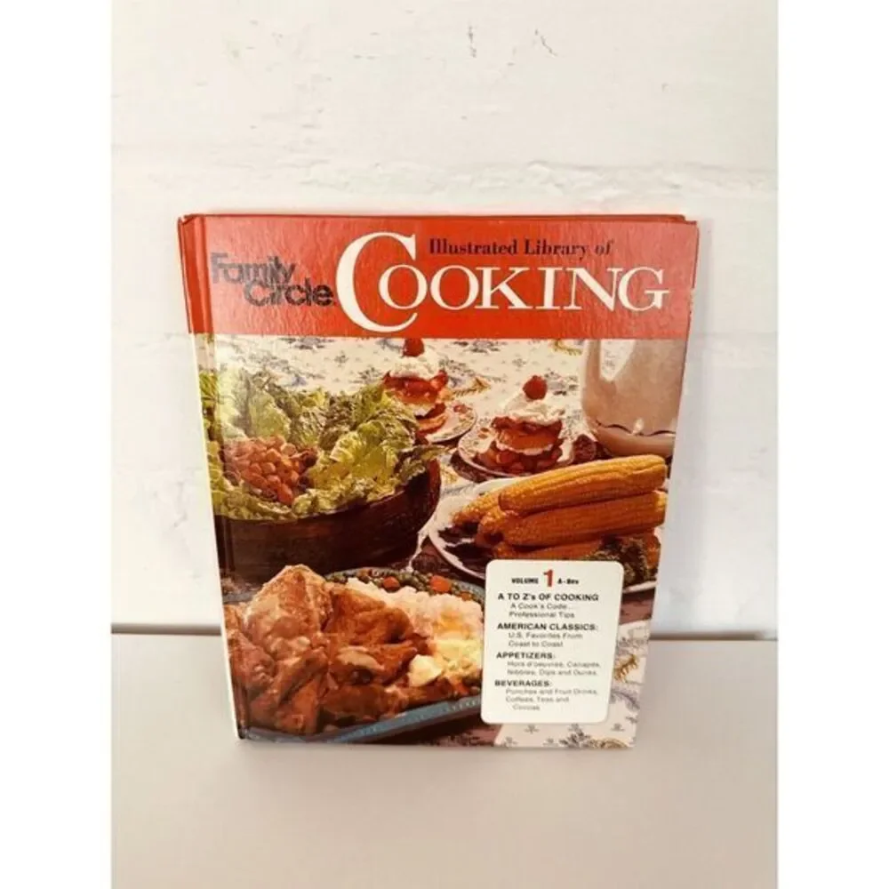 Family Circle Illustrated Library Of Cooking- Vol 1 (A-Bev) 1972 Good‎ Condition